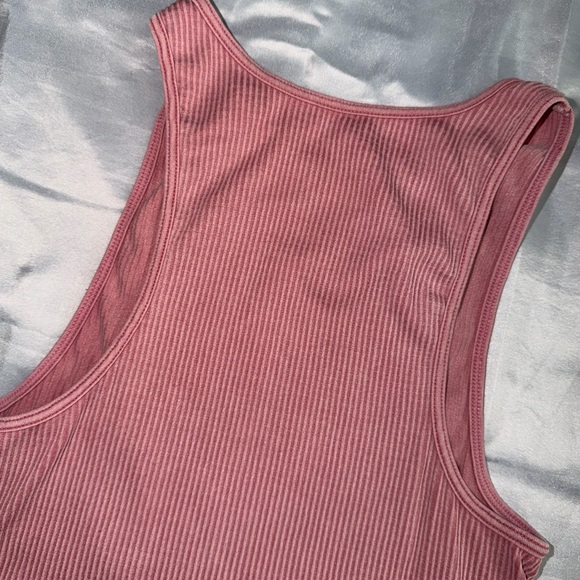 Pink Ribbed Tank Top - Picture 3 of 3